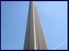 CN Tower 01 - 553m high, world's tallest tower 1976-2010